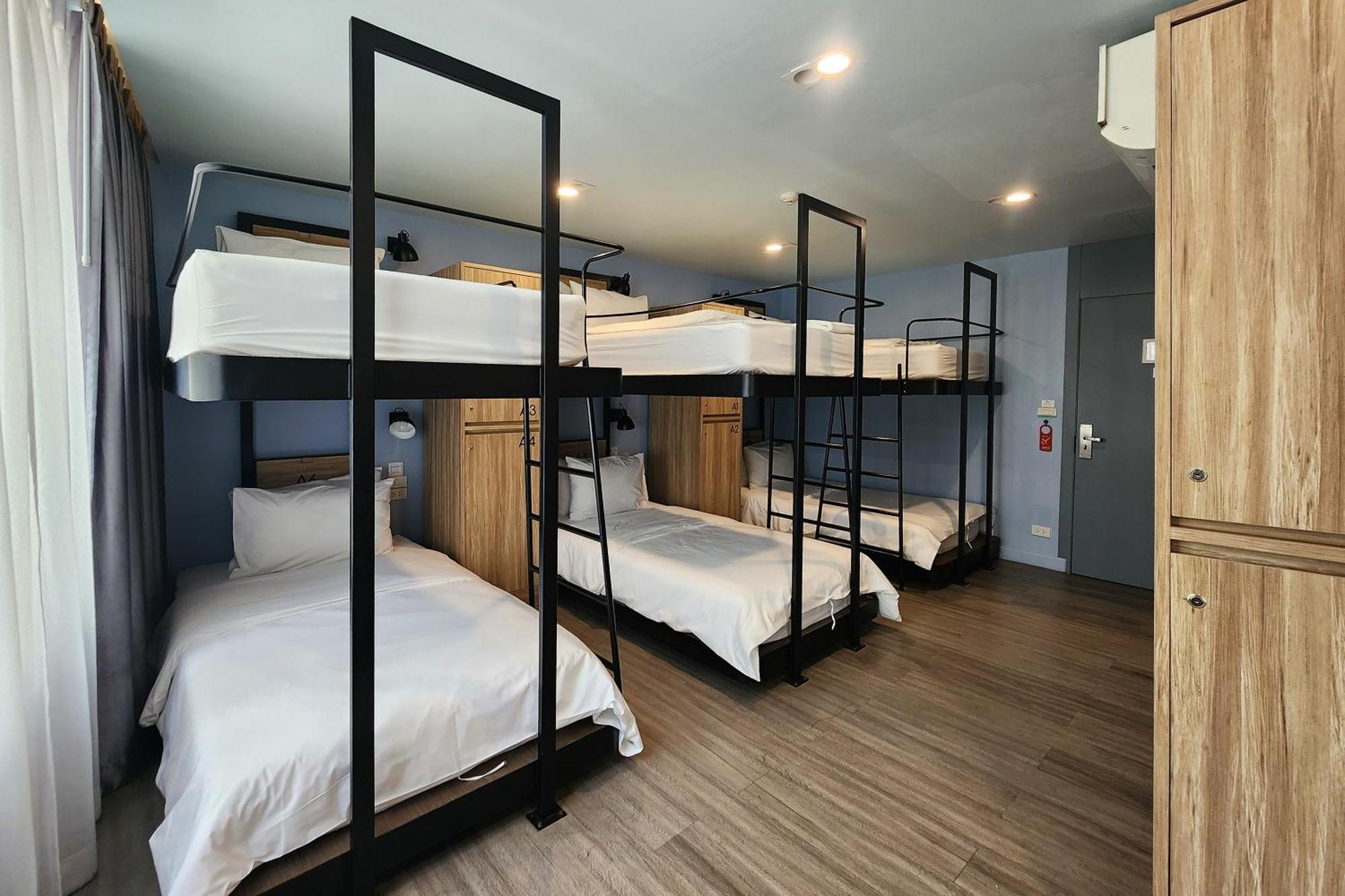 Simply Sleep Hostel Bangkok Buitenkant foto