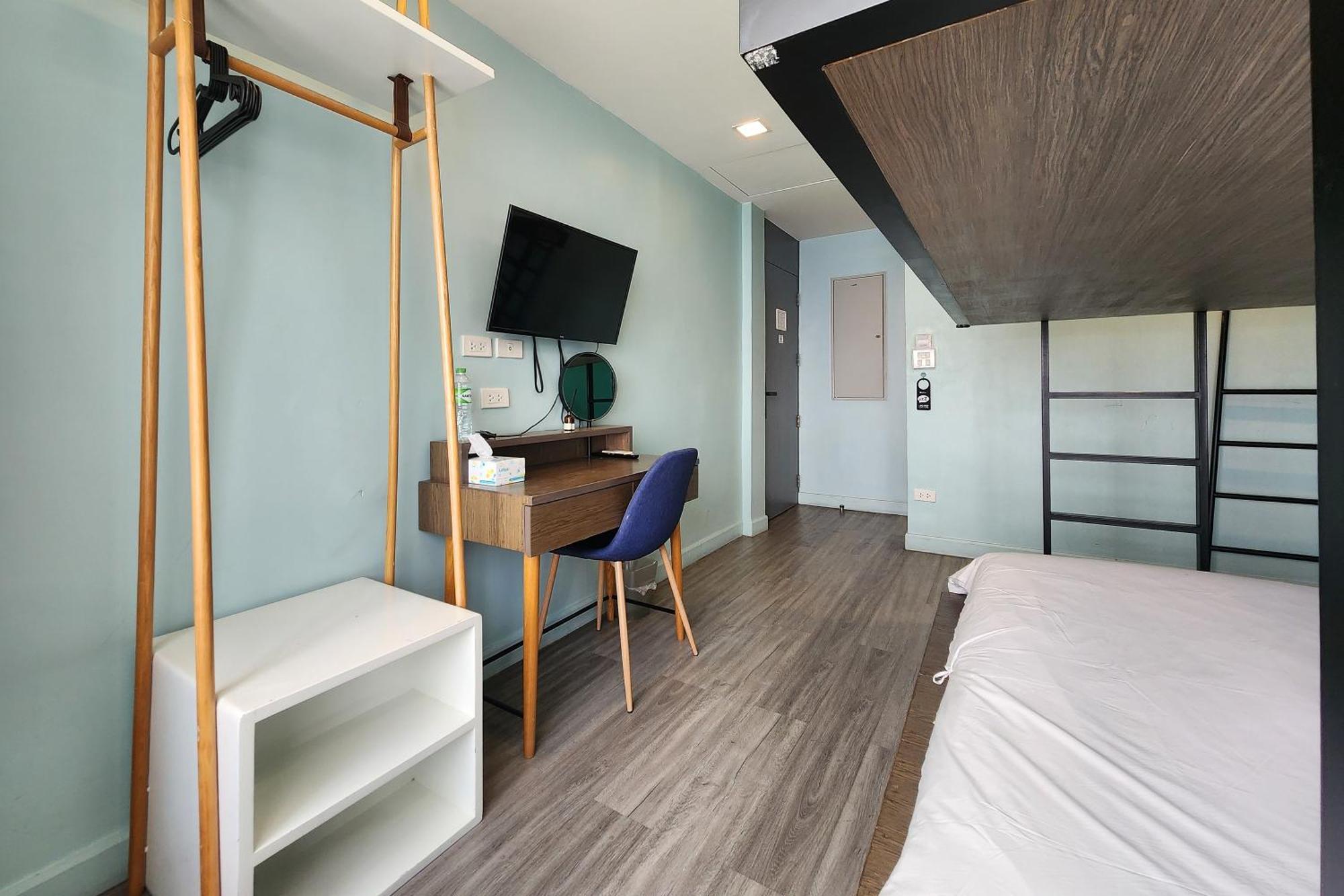 Simply Sleep Hostel Bangkok Buitenkant foto