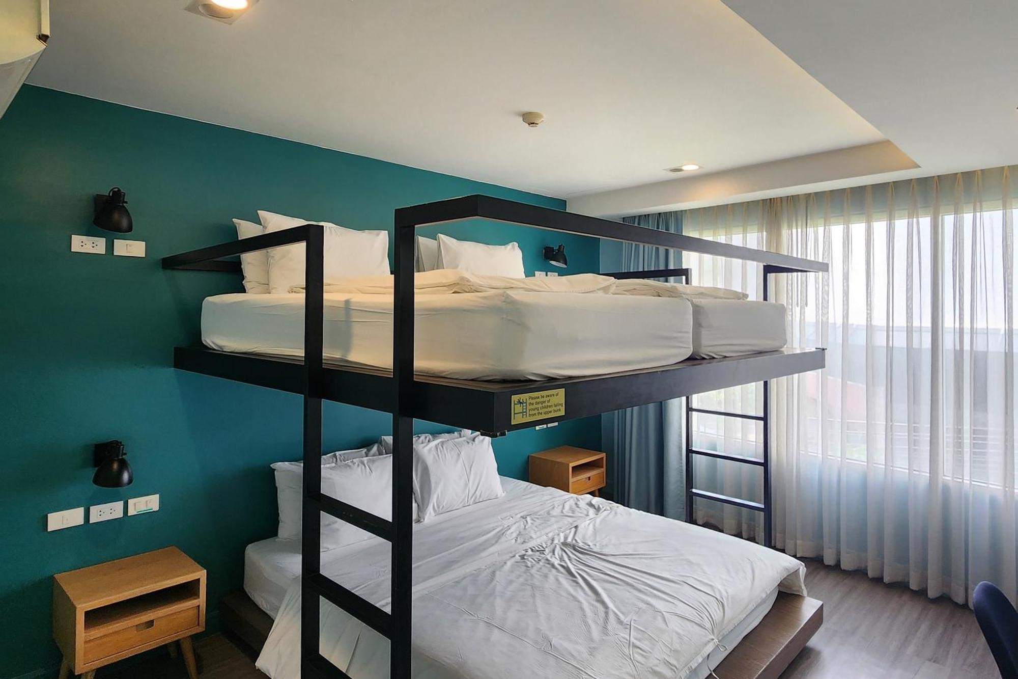 Simply Sleep Hostel Bangkok Buitenkant foto