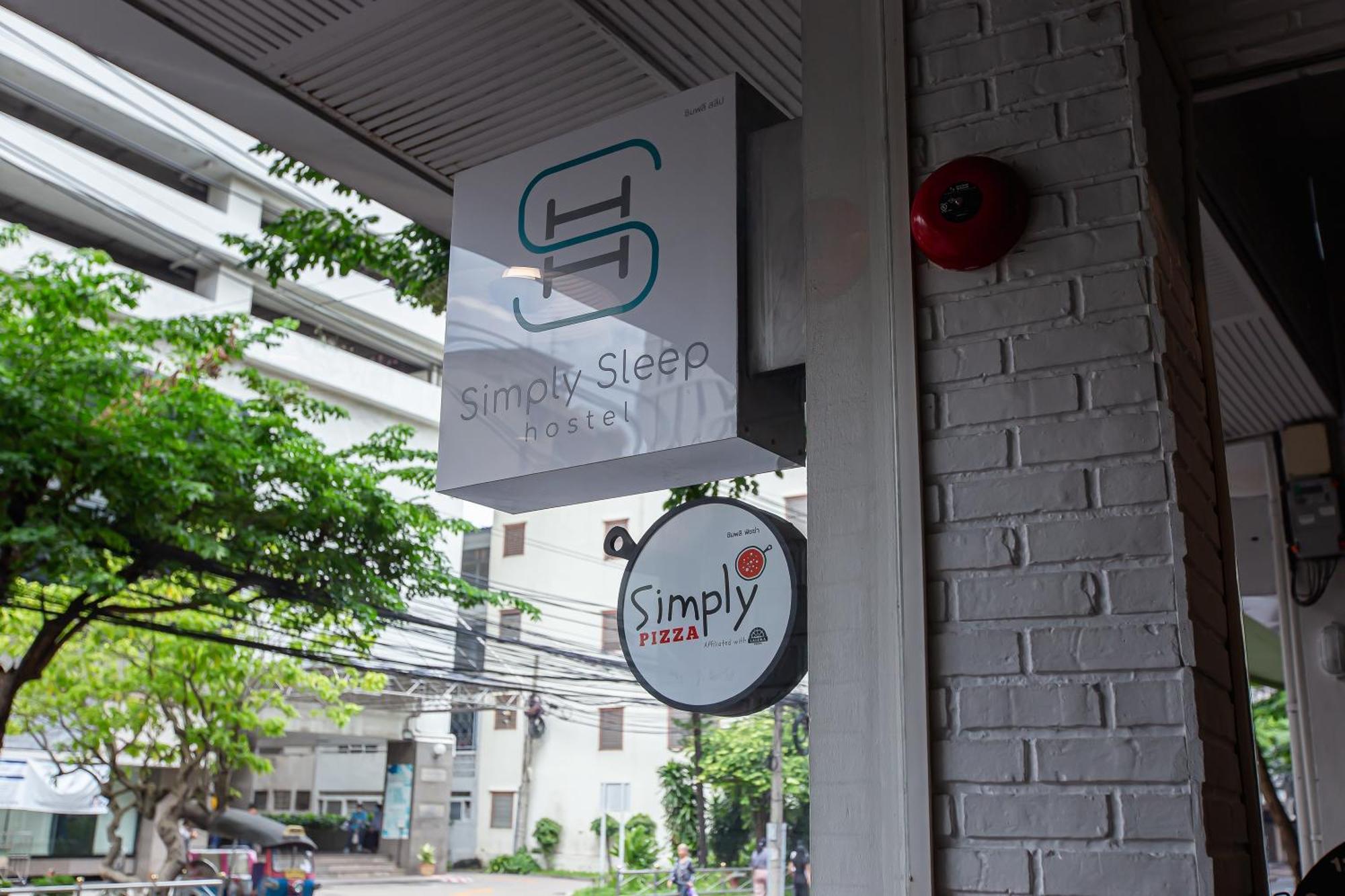 Simply Sleep Hostel Bangkok Buitenkant foto