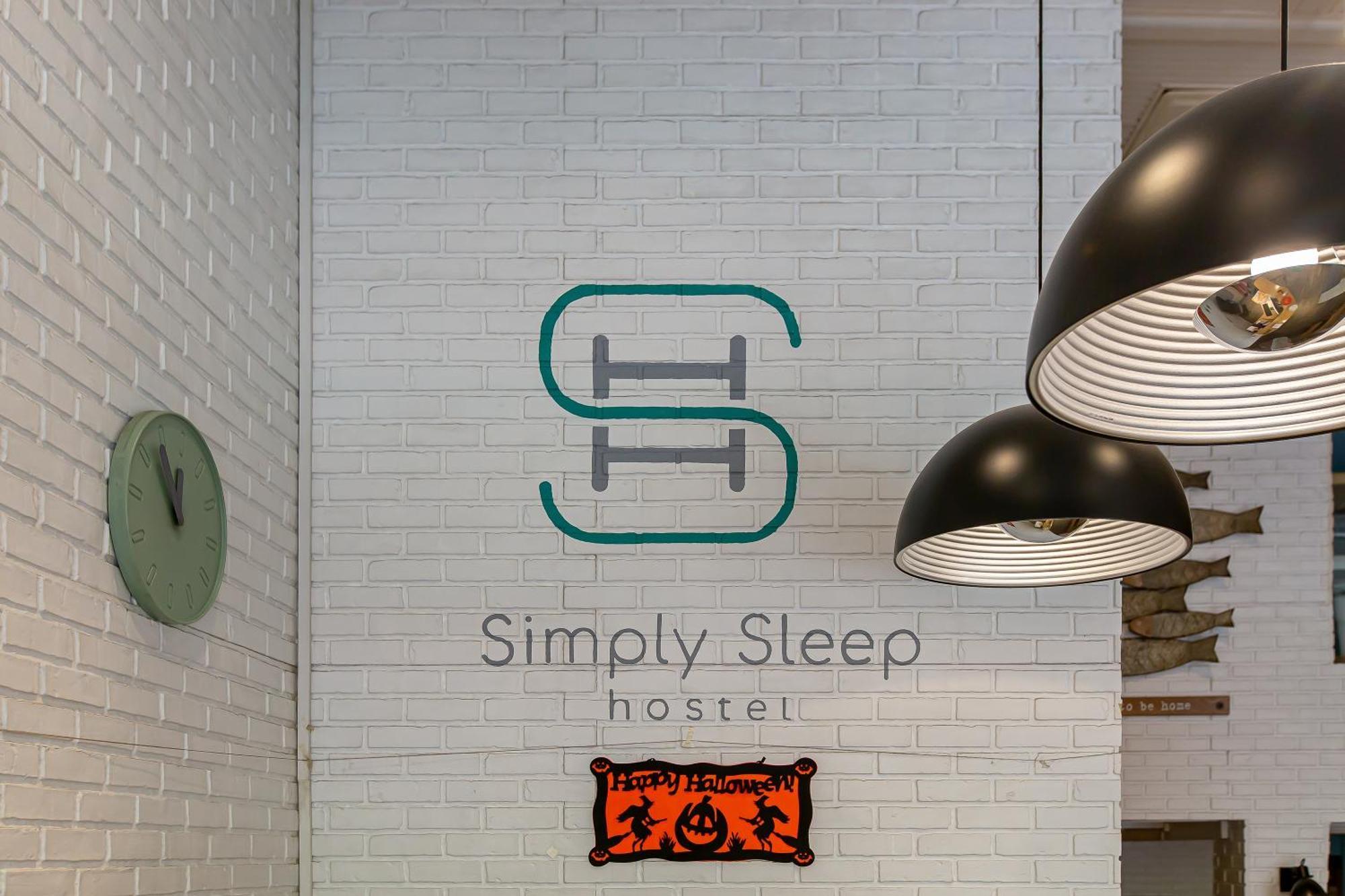 Simply Sleep Hostel Bangkok Buitenkant foto